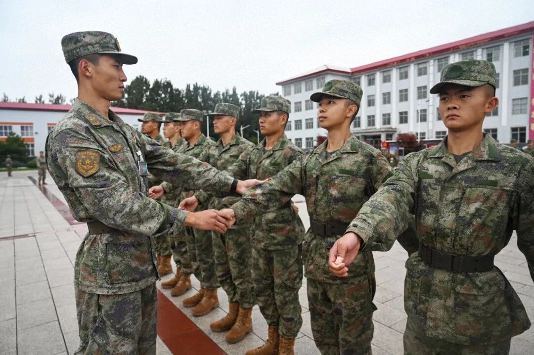 在新兵连，遇见了我的“醋坛子”班长